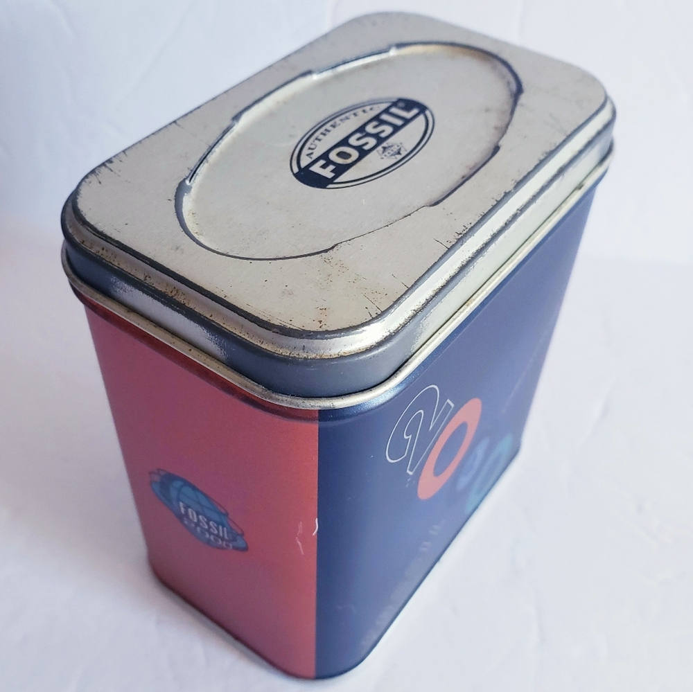 2000 Fossil Watch Storage Tin!!!